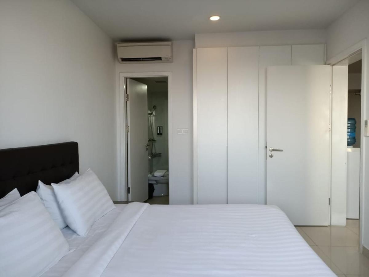 The Bridge Residence Phnom Penh Exterior foto