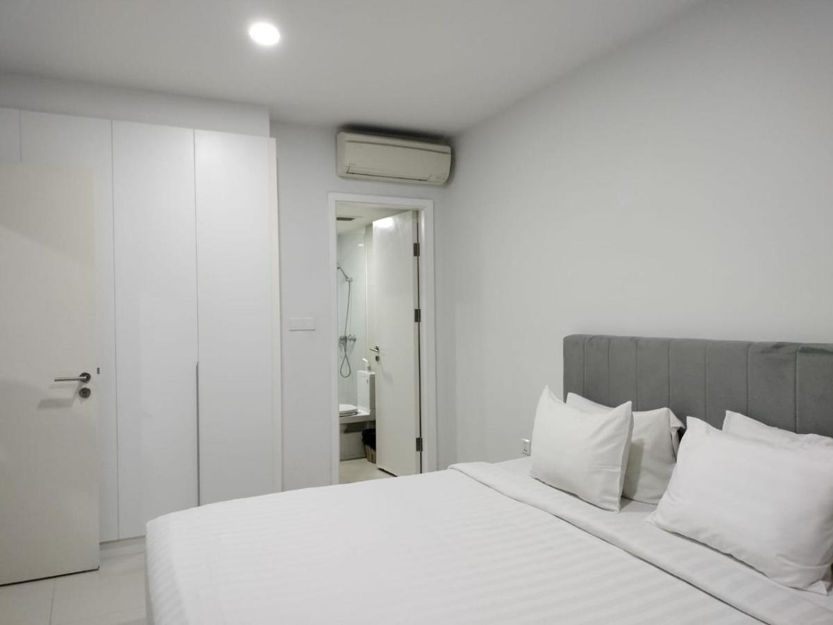The Bridge Residence Phnom Penh Exterior foto